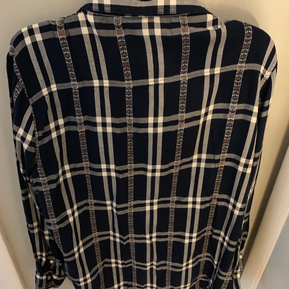 Shirt - Picture 2 of 2